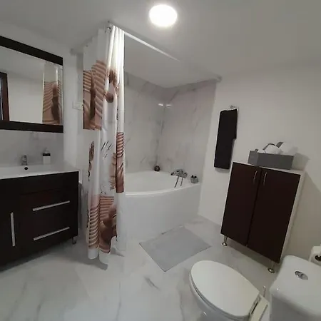 Anfitrion Particular Tatil Evi *